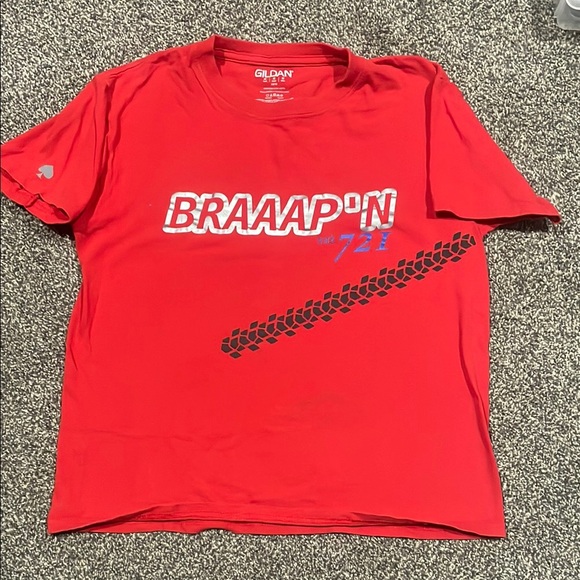 Gildan Other - Gildan Red Short Sleeve Tee with Bold Graphic